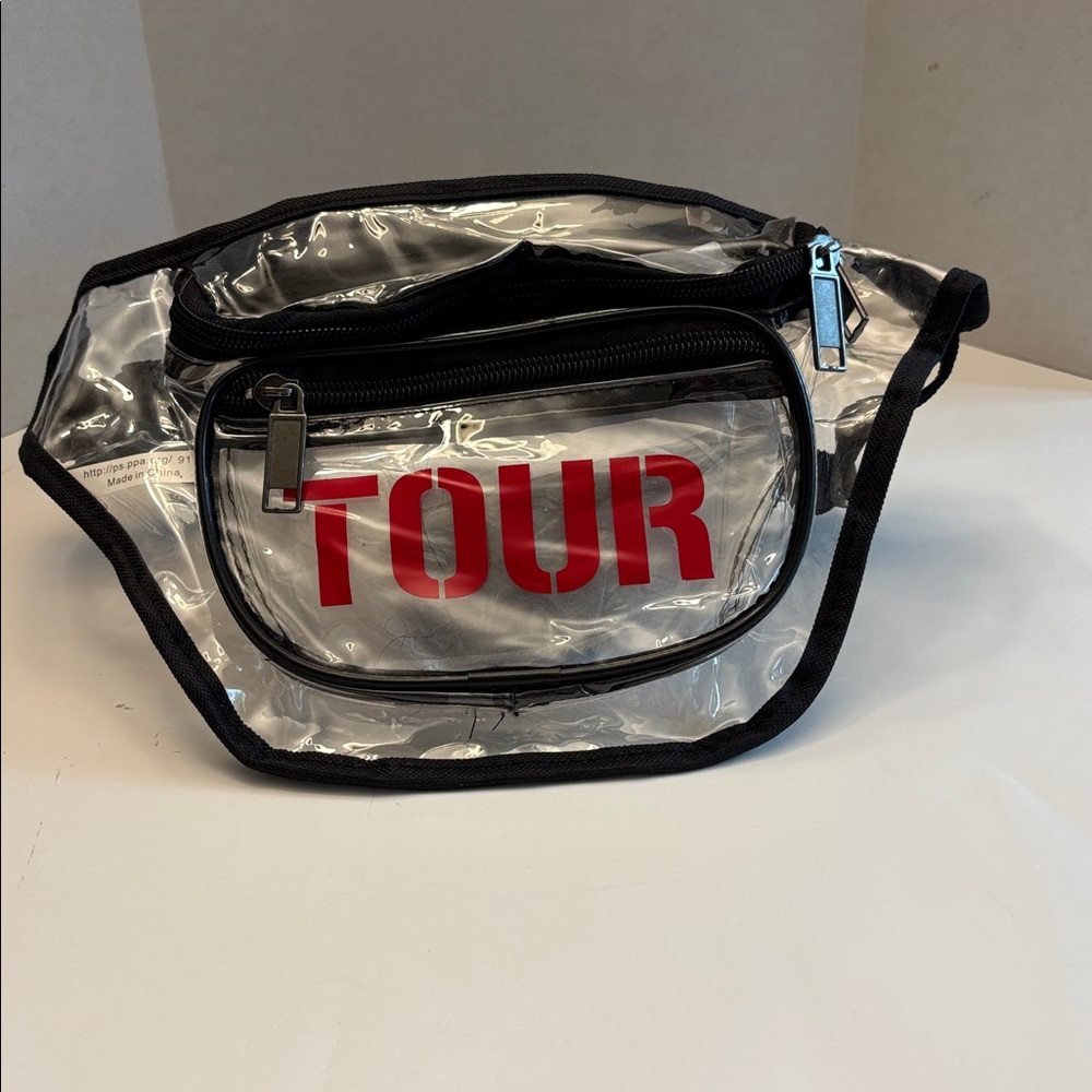 💕5/25💕Tour Transparent Fanny Pack NWOT